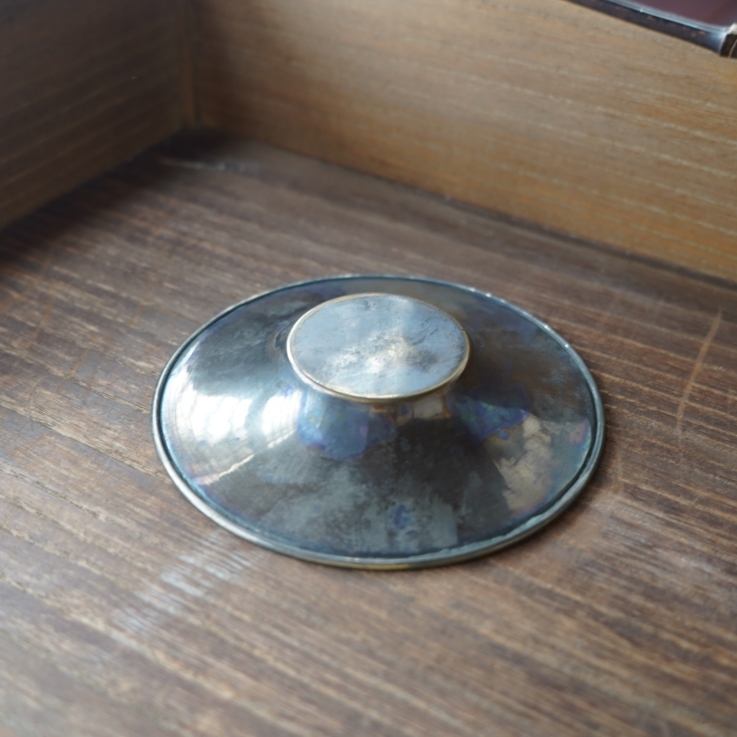 初銅鎚目燻銀色杯托(5入組)