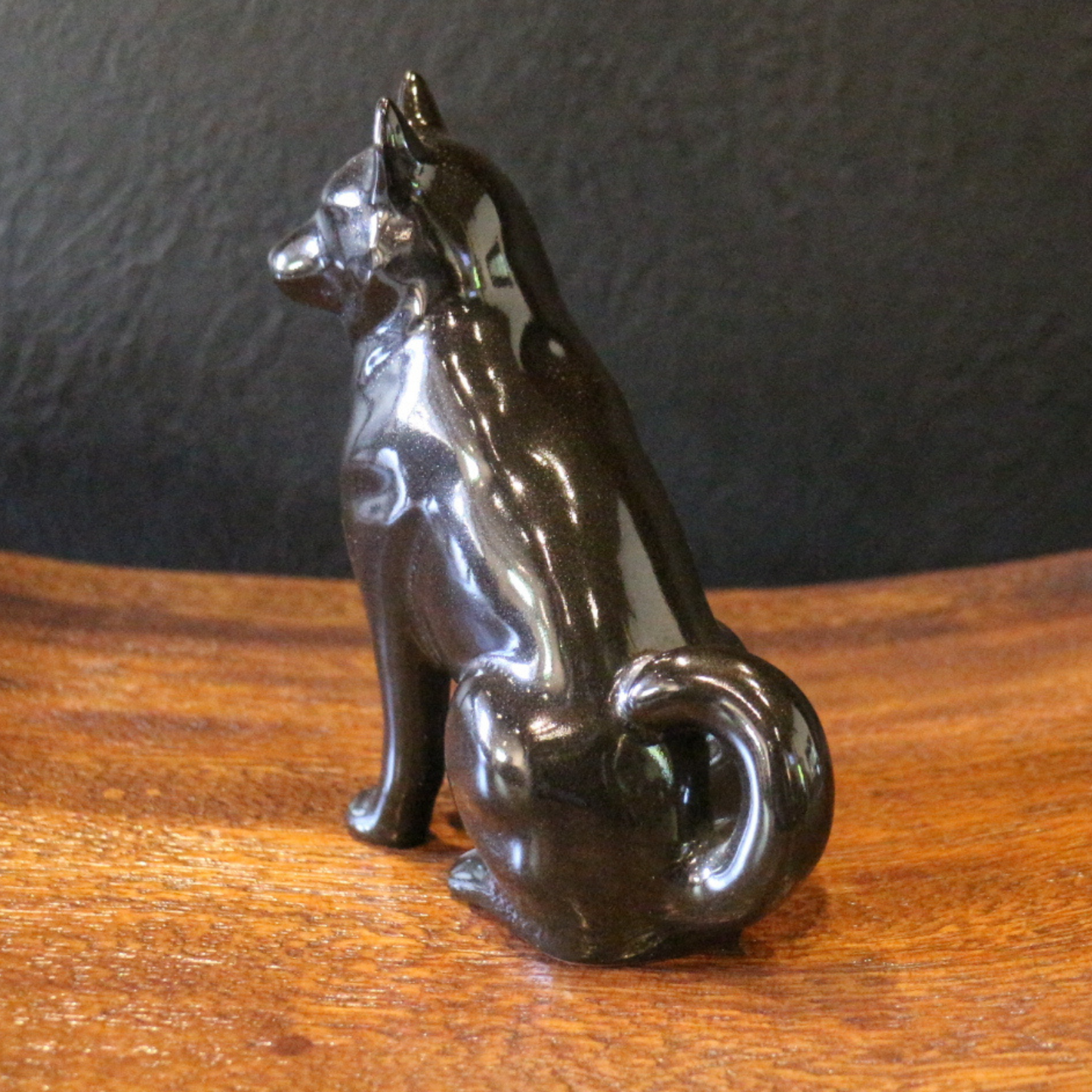 Ornament/Ceramic Dog