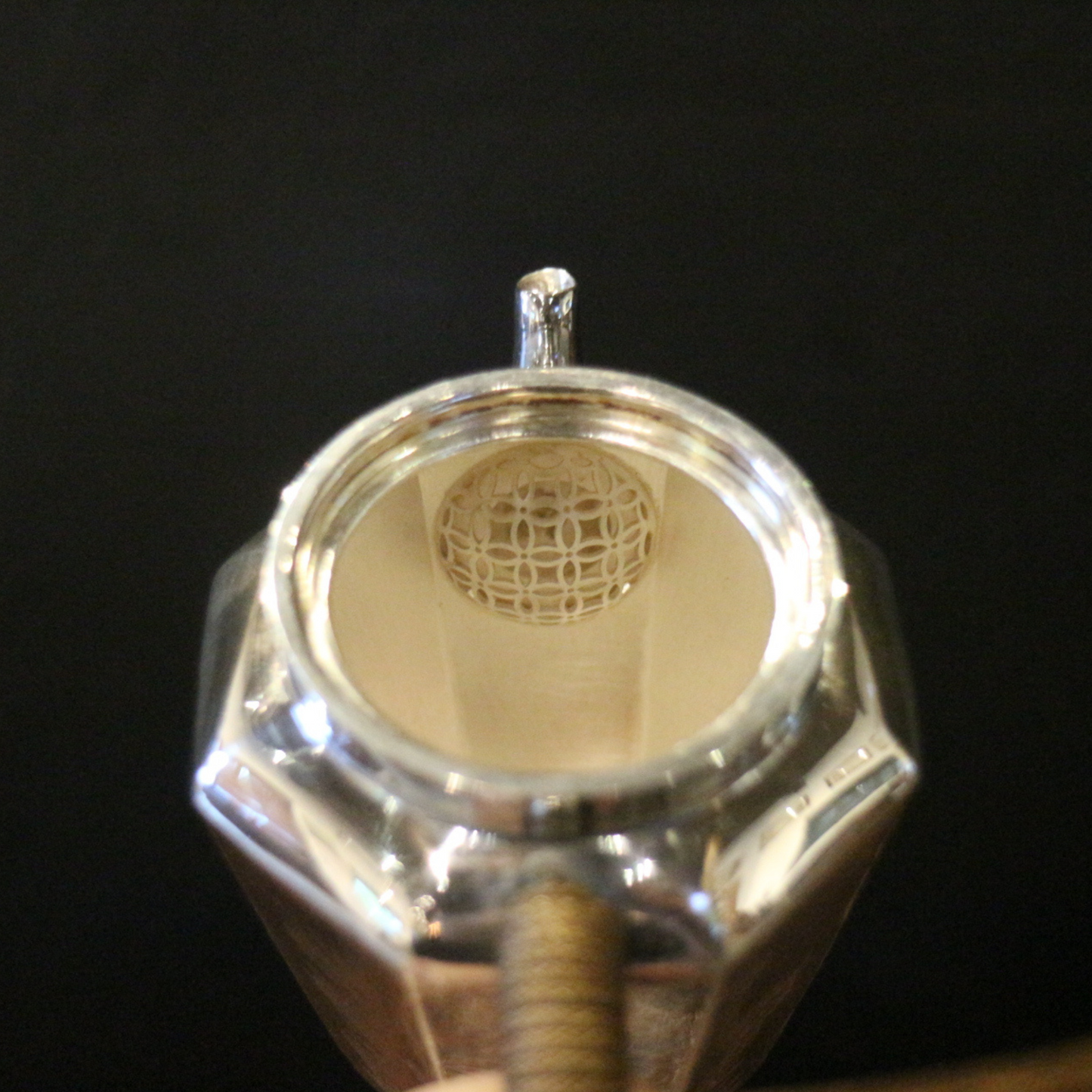 Silver handle pot (tapered octagonal pot/ebony pot button)