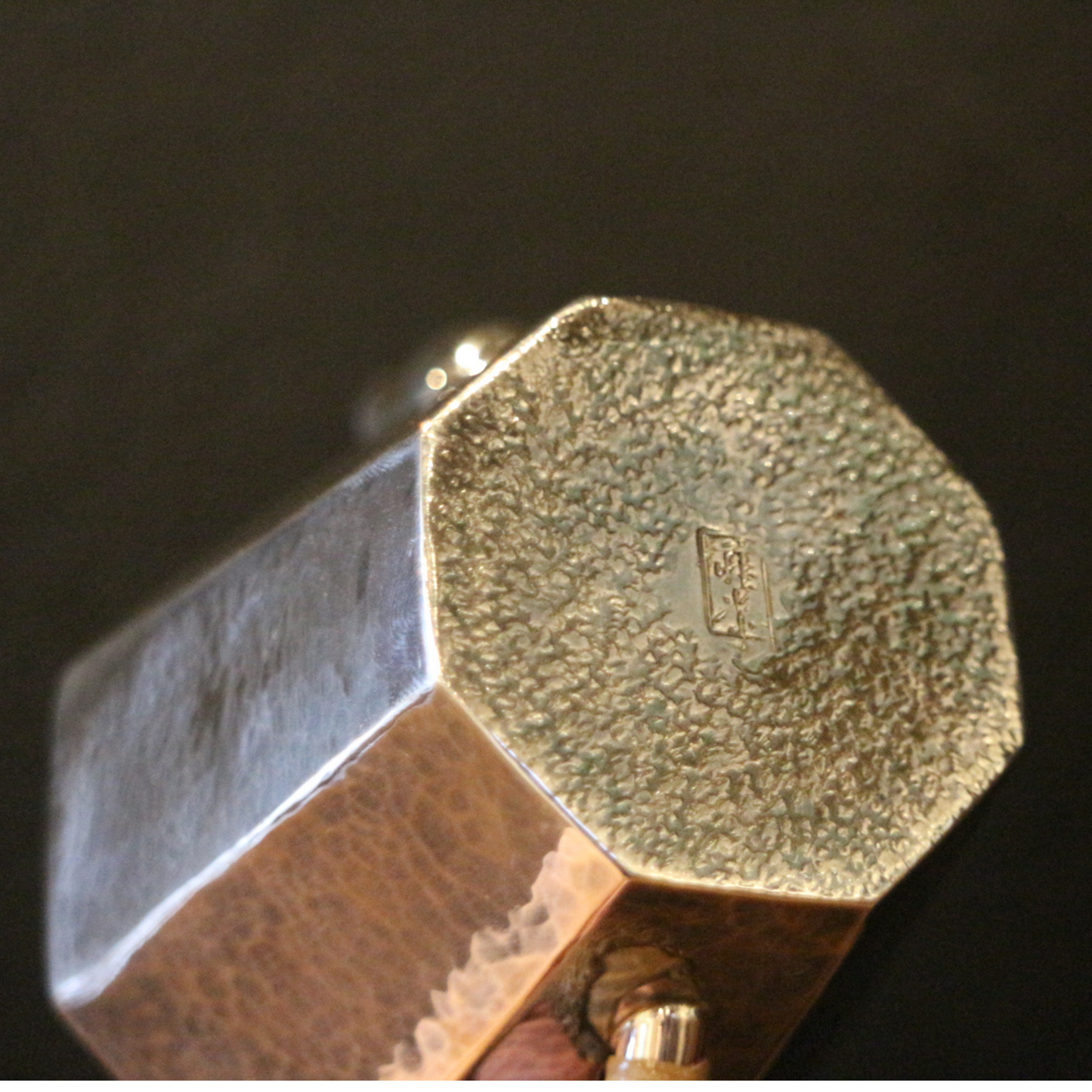 Silver handle pot (tapered octagonal pot/ebony pot button)