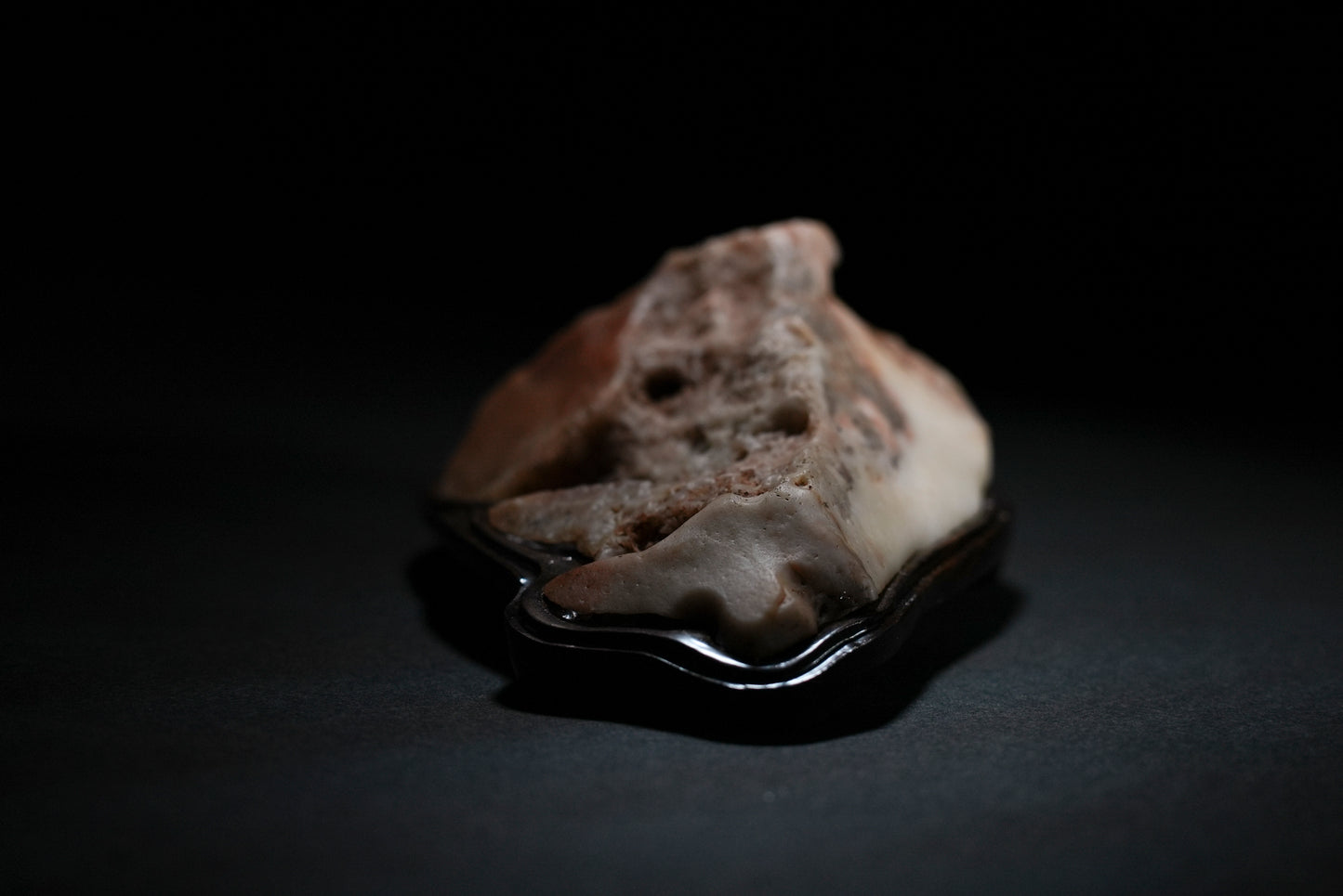 賞石擺件/戈壁石- 沙漠漆 Gebi Stone - Dessert Varnish