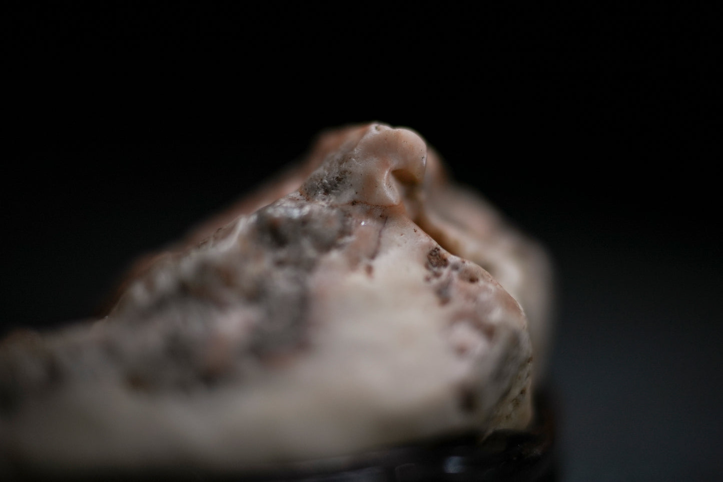 賞石擺件/戈壁石- 沙漠漆 Gebi Stone - Dessert Varnish