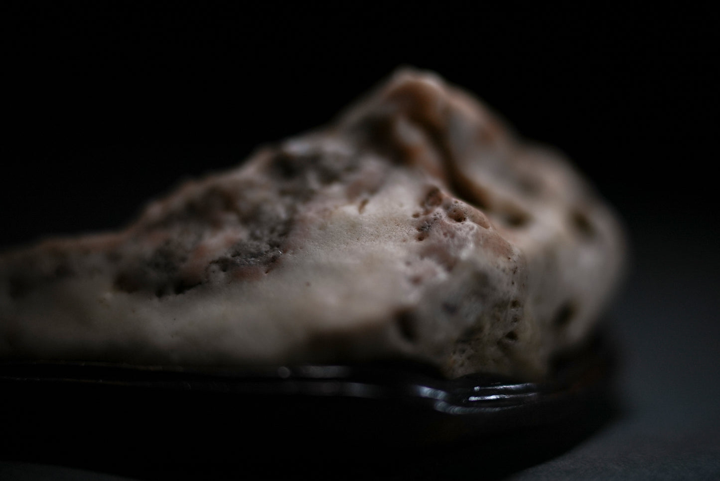 賞石擺件/戈壁石- 沙漠漆 Gebi Stone - Dessert Varnish