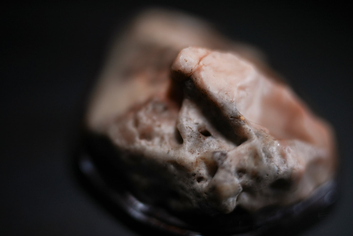 賞石擺件/戈壁石- 沙漠漆 Gebi Stone - Dessert Varnish