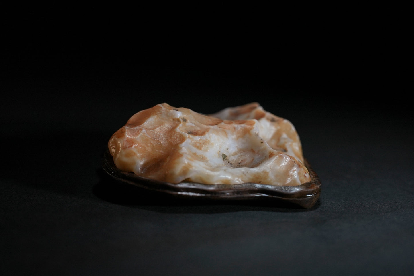 賞石擺件/戈壁石- 沙漠漆 Gebi Stone - Dessert Varnish