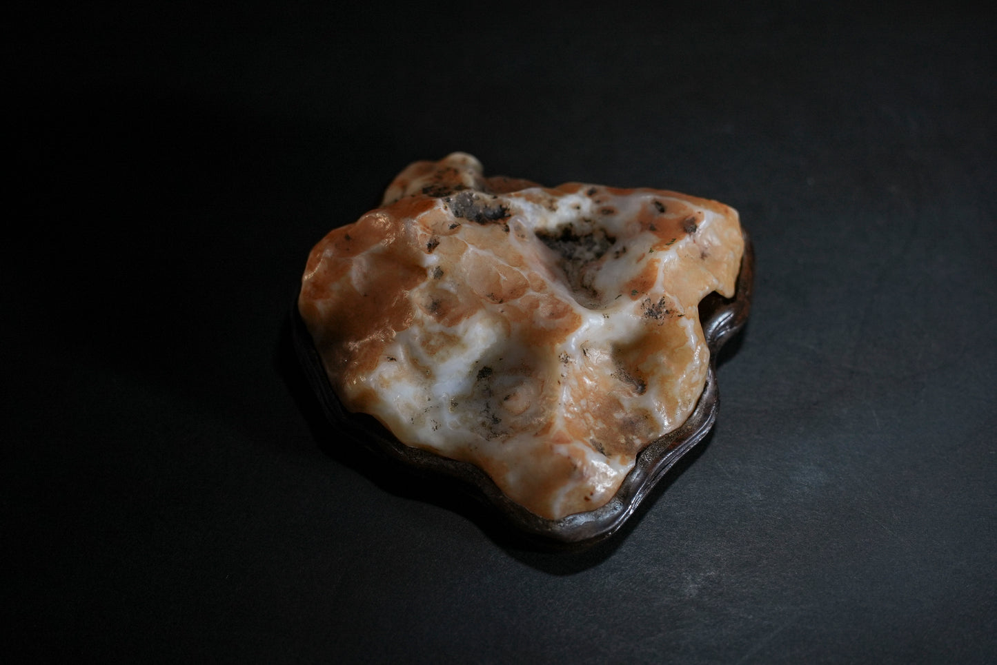 賞石擺件/戈壁石- 沙漠漆 Gebi Stone - Dessert Varnish