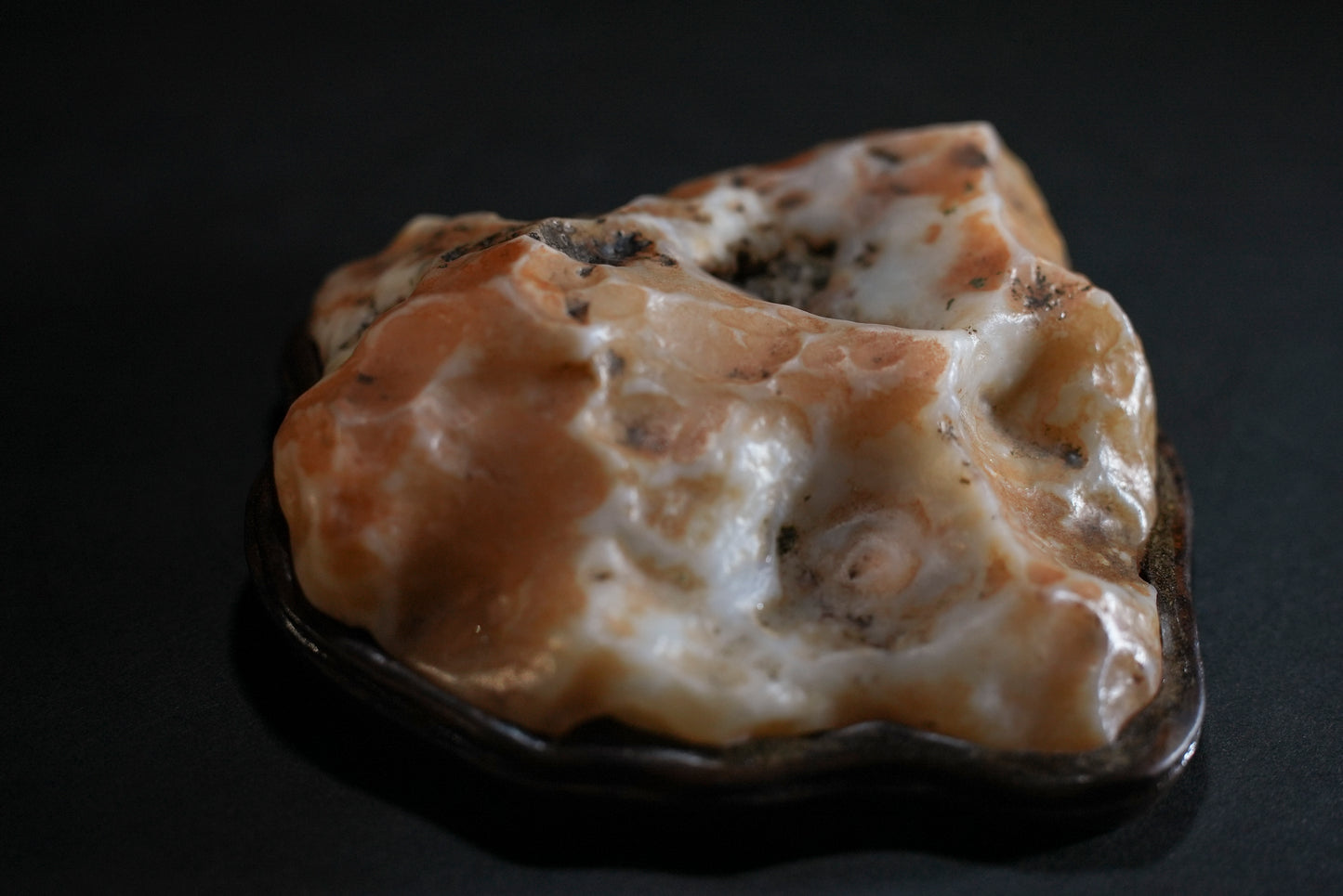 賞石擺件/戈壁石- 沙漠漆 Gebi Stone - Dessert Varnish