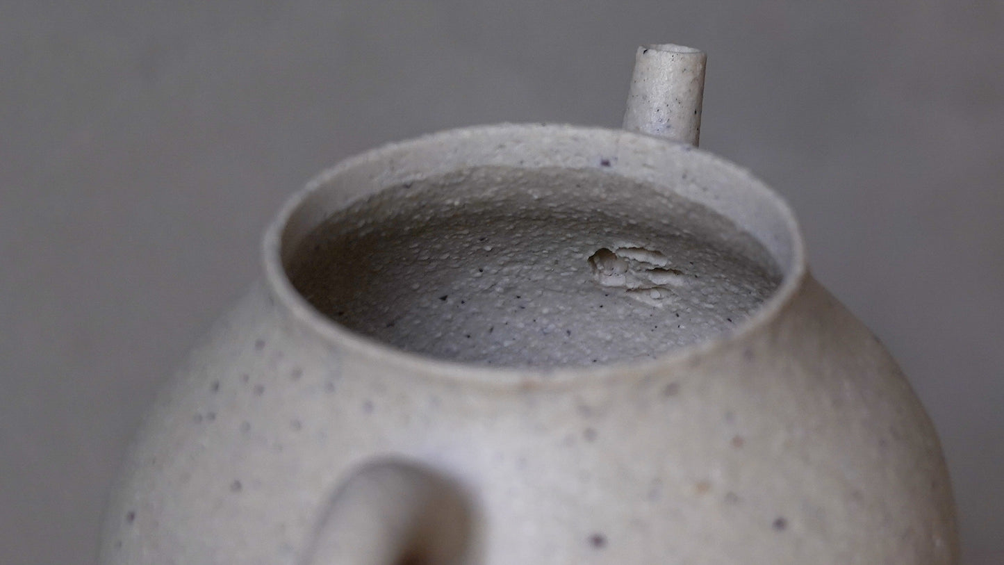 White Clay SiTing Teapot(large)