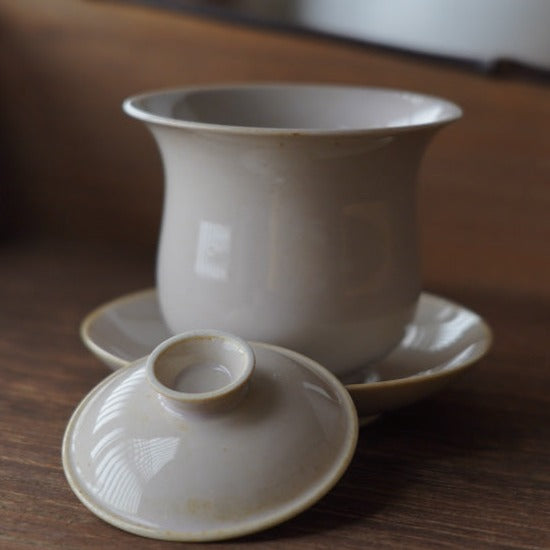 Pale Pink Large-Bellied Ceramic Covered Bowl