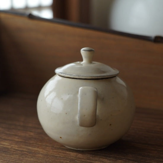 Round-shaped Ceramic White Powder Glaze Teapot