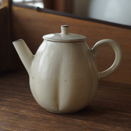Diamond-pattern Ceramic Teapot with White Powder Glaze(Slim Style)