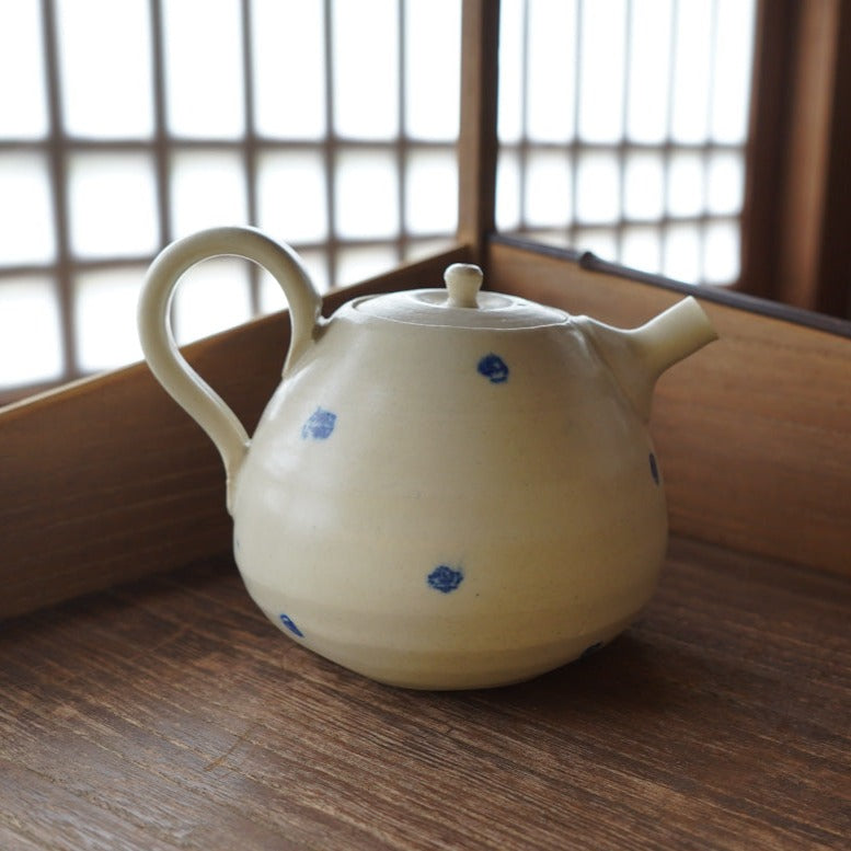 Crayon-painted Ceramic Dragon Egg Teapot