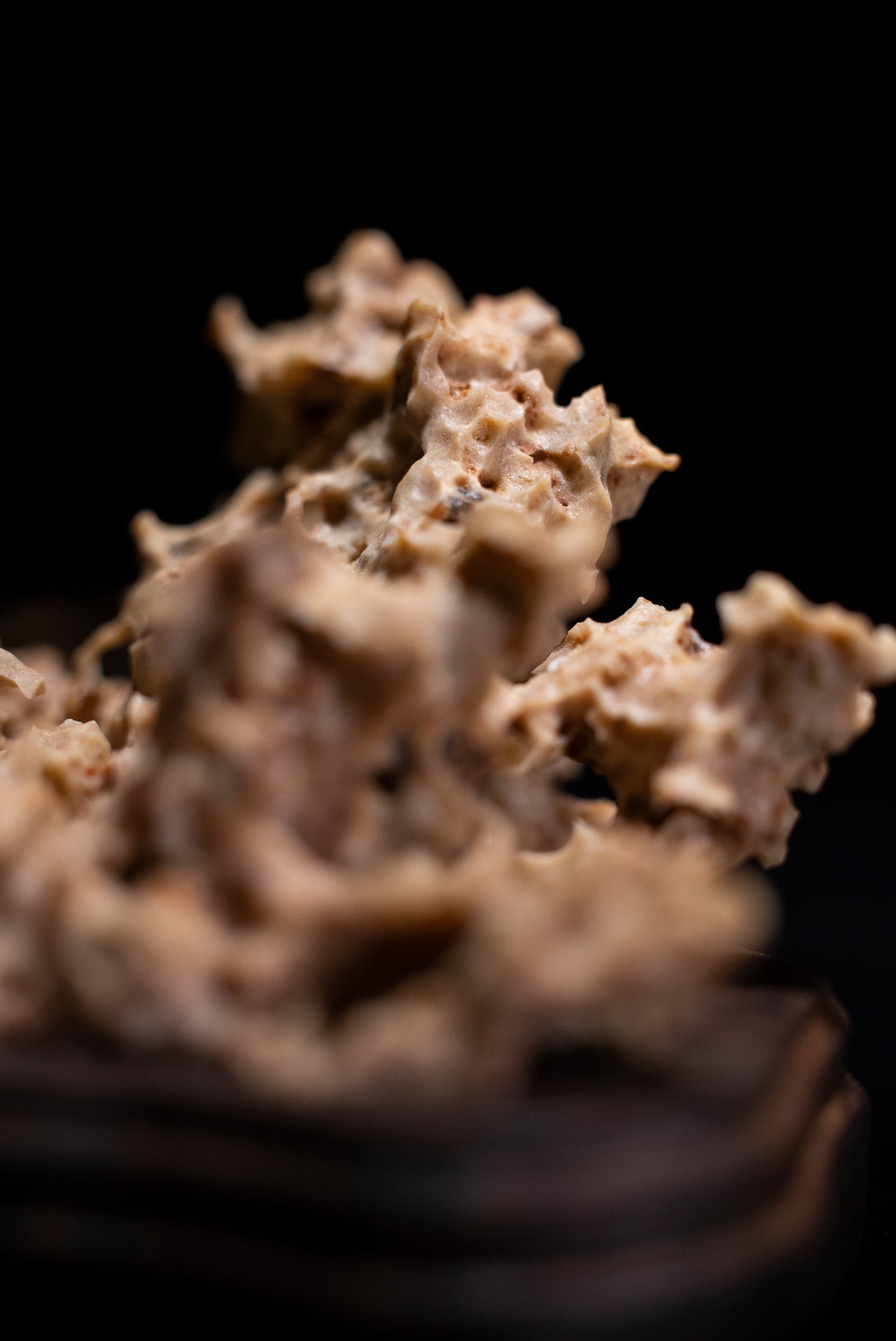 賞石擺件/湘西紫玲瓏 - 黃金甲香爐 Golden Xiangxi Taihu Stone Incense Burner