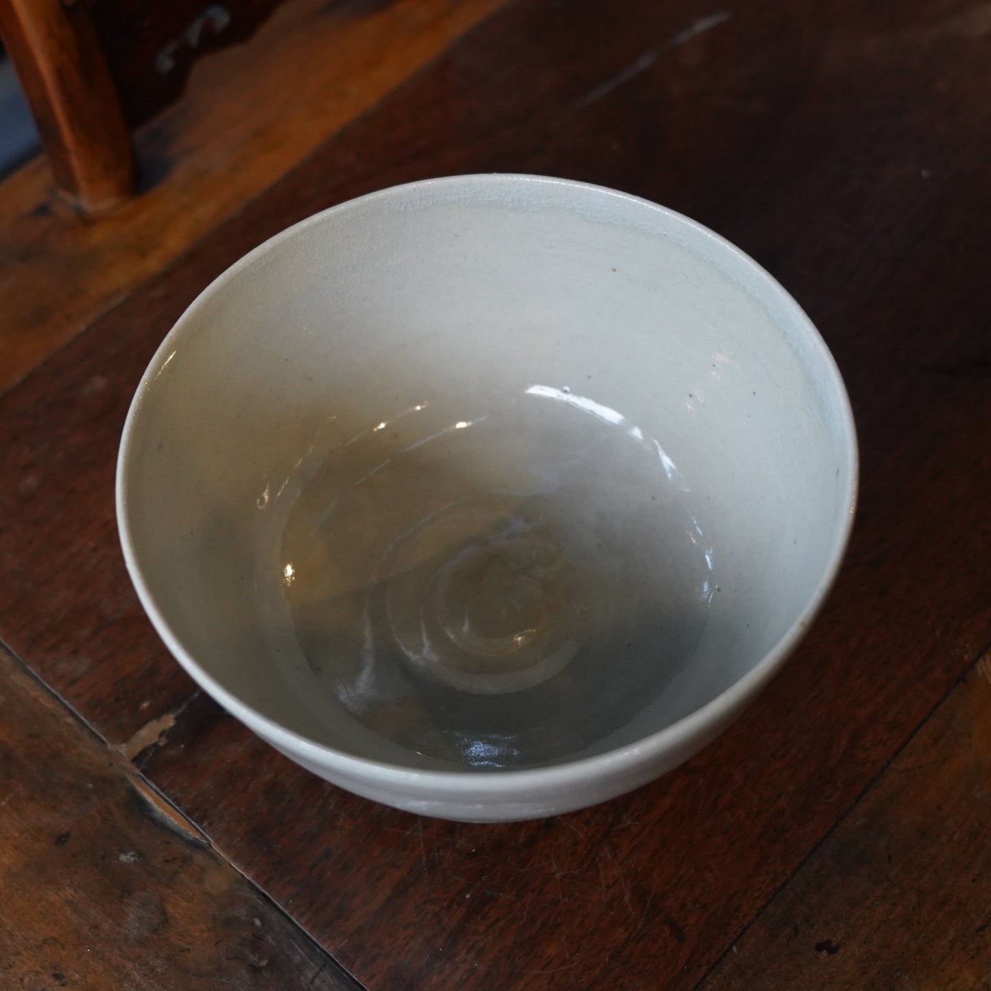 齒輪紋灰釉陶抹茶碗