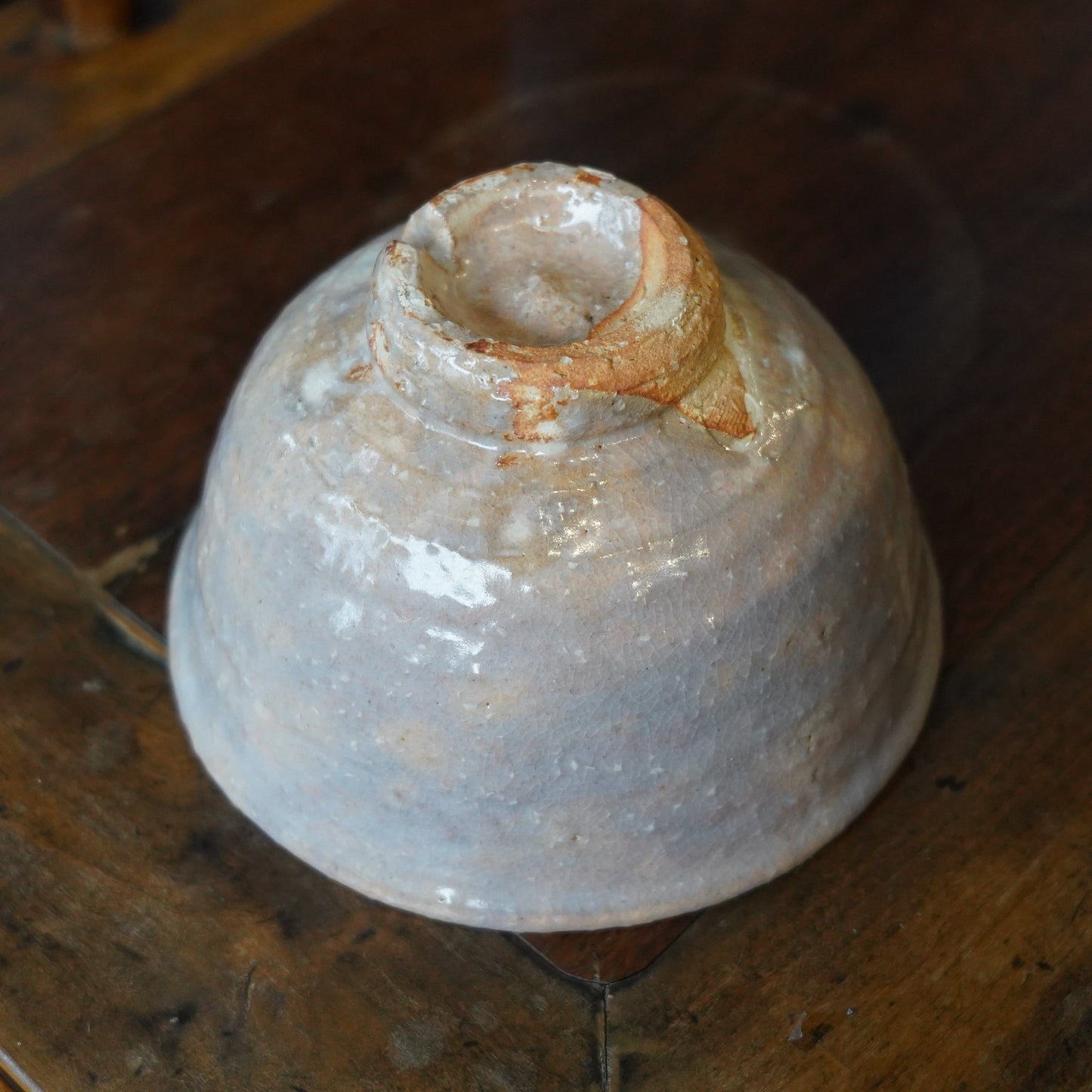 粉色陶茶碗