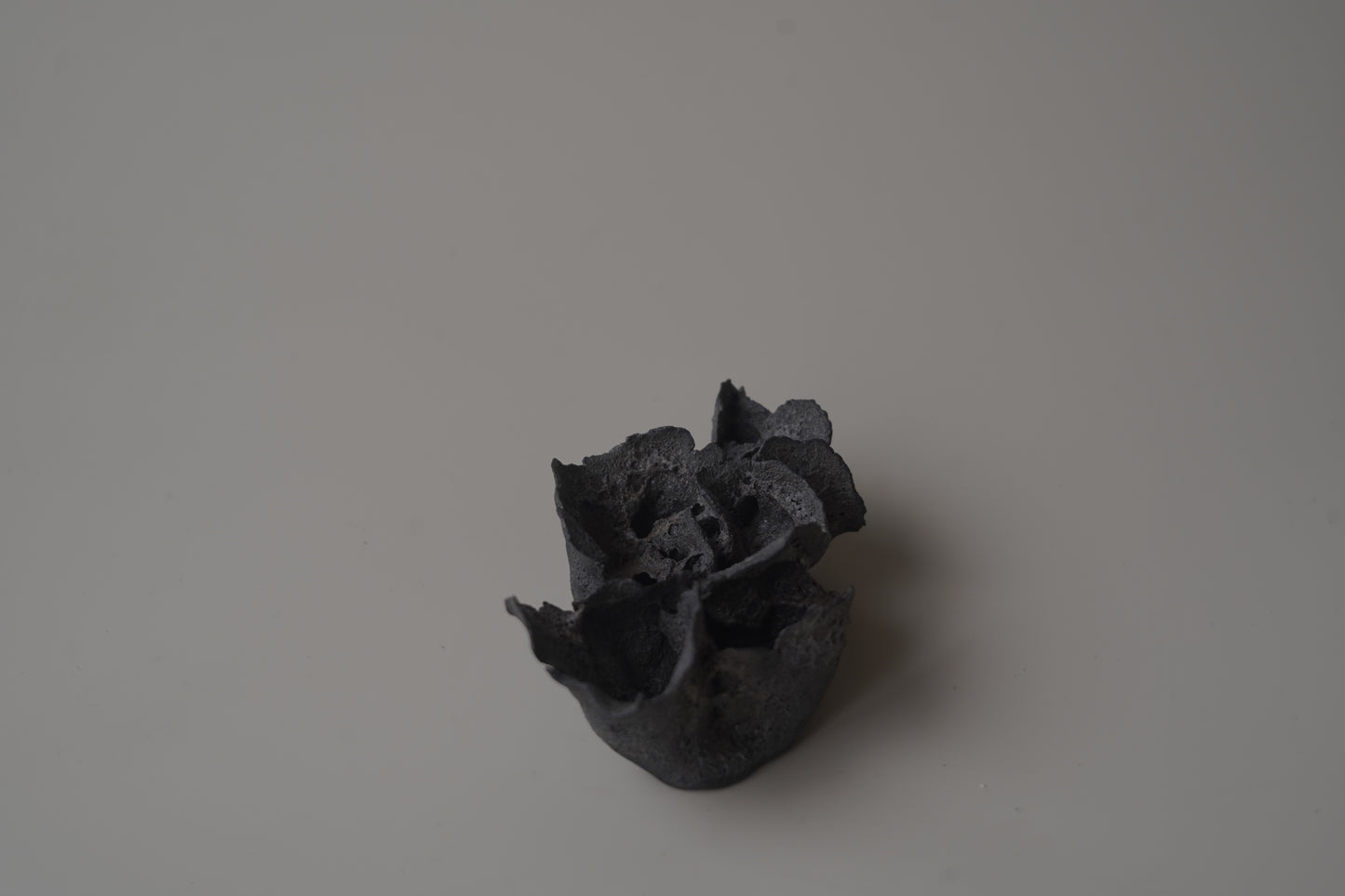 手捏茶匙枕-立體花-小/灰黑色
