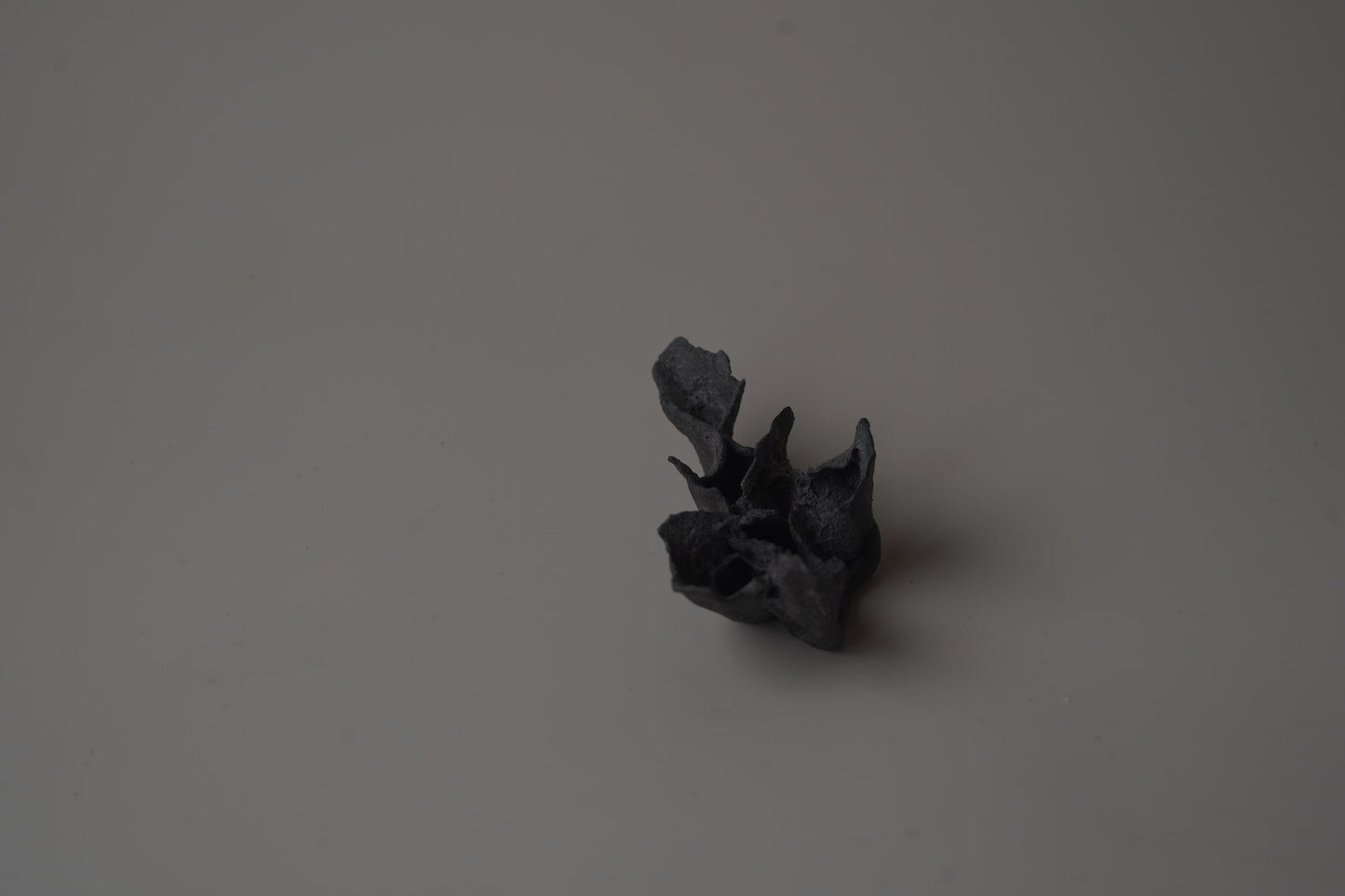 手捏茶匙枕-立體花-小/灰黑色