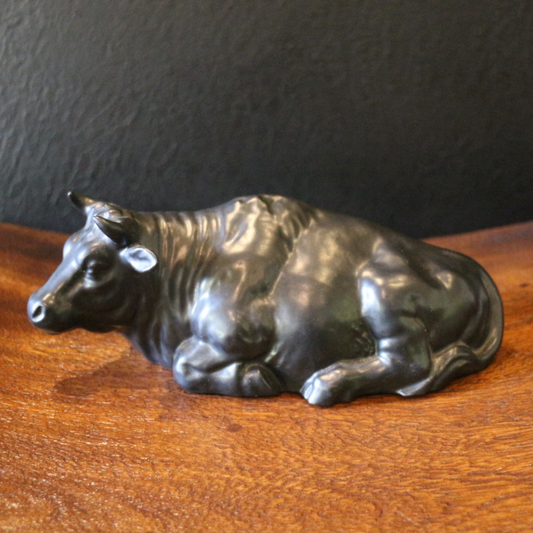Ornament/Ceramic Cow