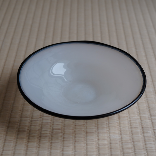 Thin transparent porcelain pot holder