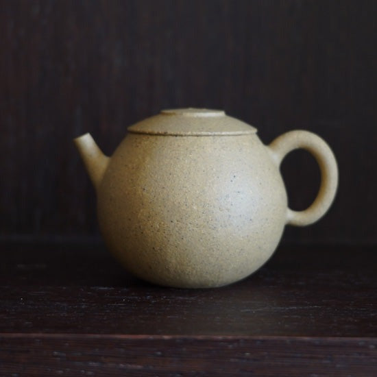 Yellow Clay Teapot with Large Knob Handle
