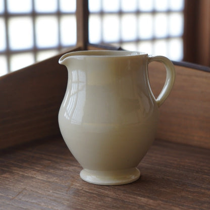 Handcrafted Ceramic White Handle Fair Cup(medium)