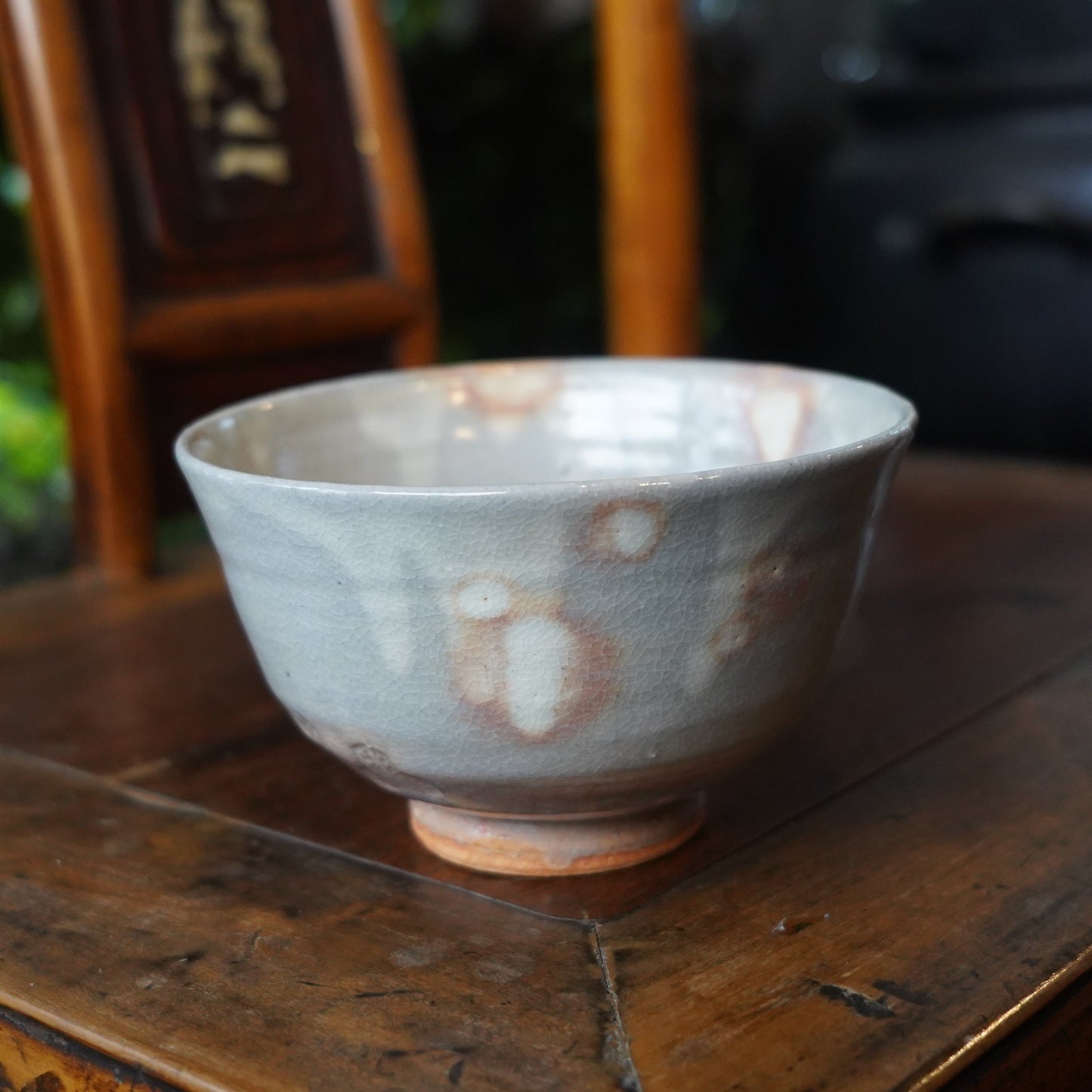 御砂燒灰粉色陶茶碗