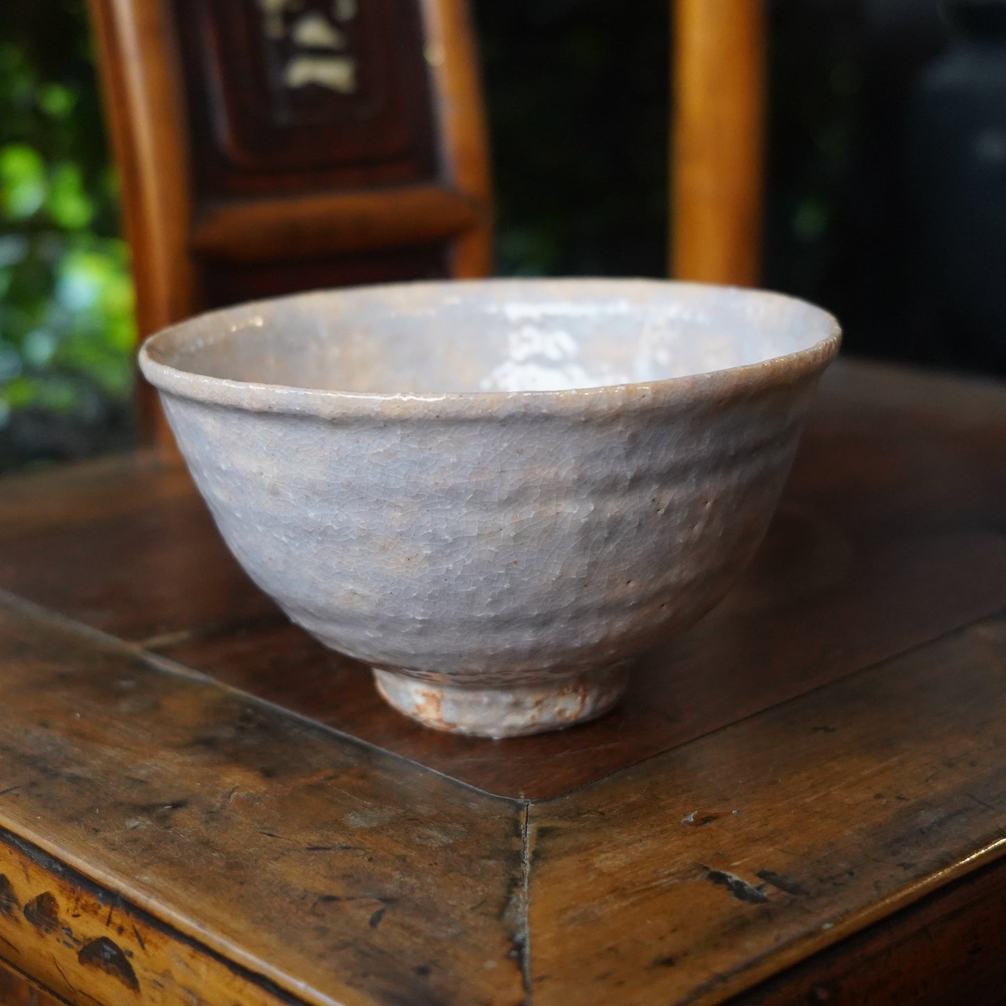 粉色陶茶碗