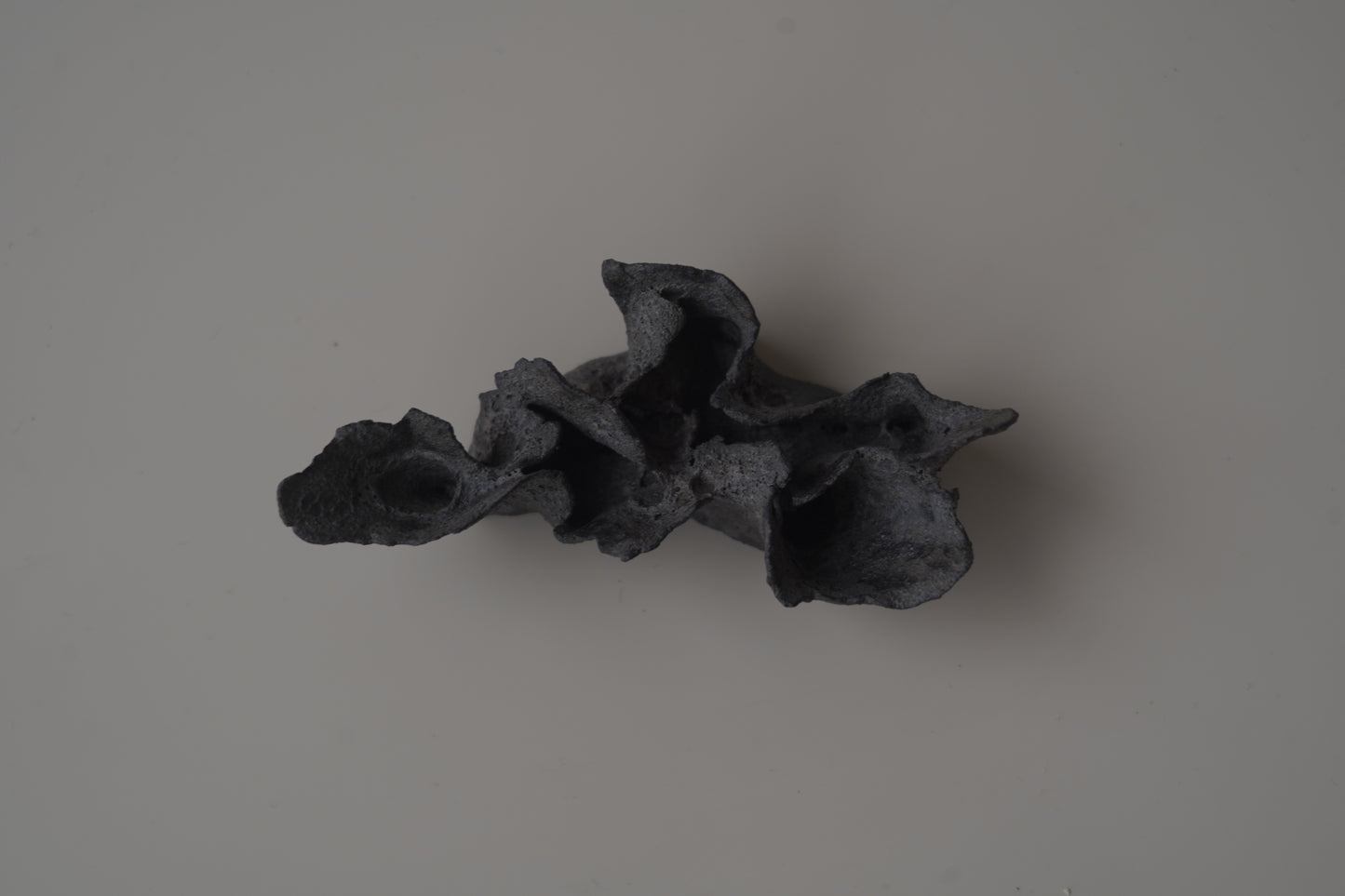 手捏茶匙枕-立體花-小/灰黑色