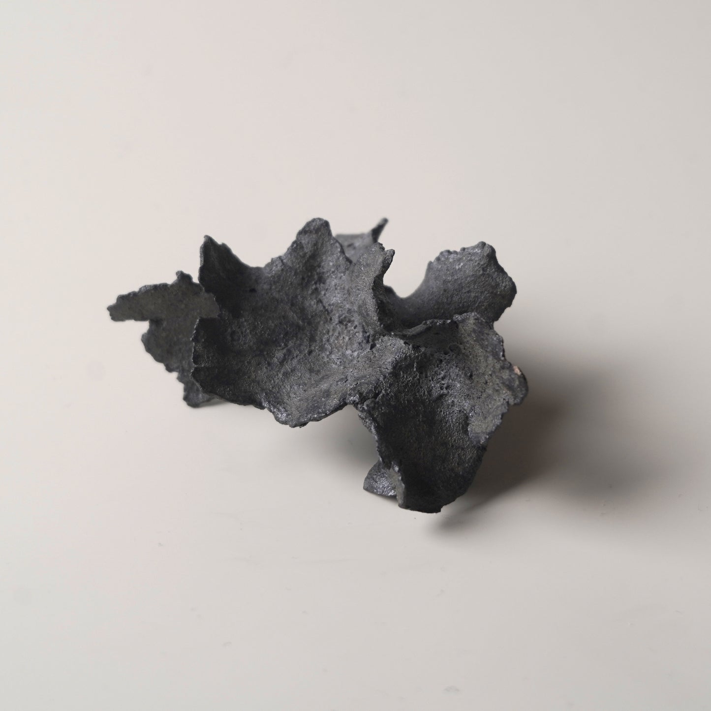 手捏造型擺件-立體花-小/黑灰色