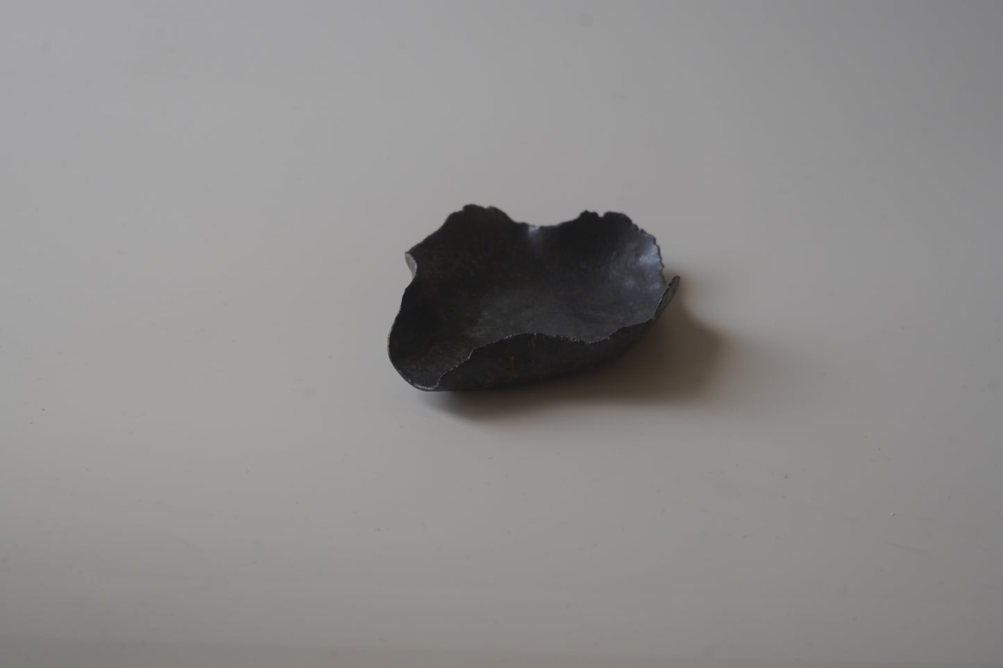 葉型燭台/黑色