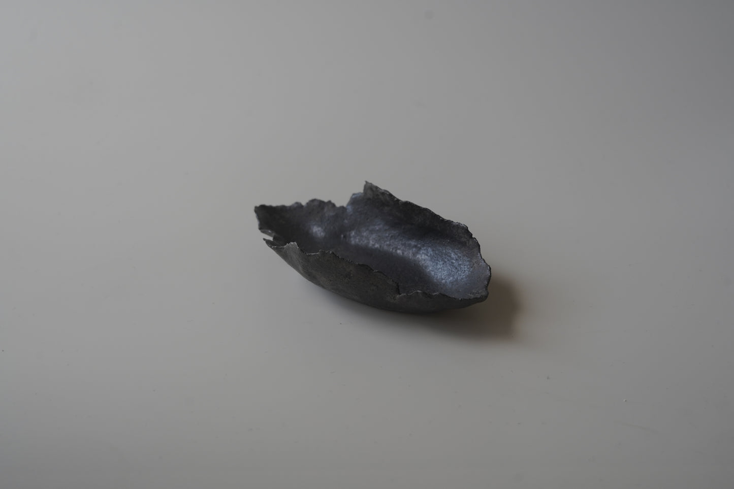 葉型燭台/黑色
