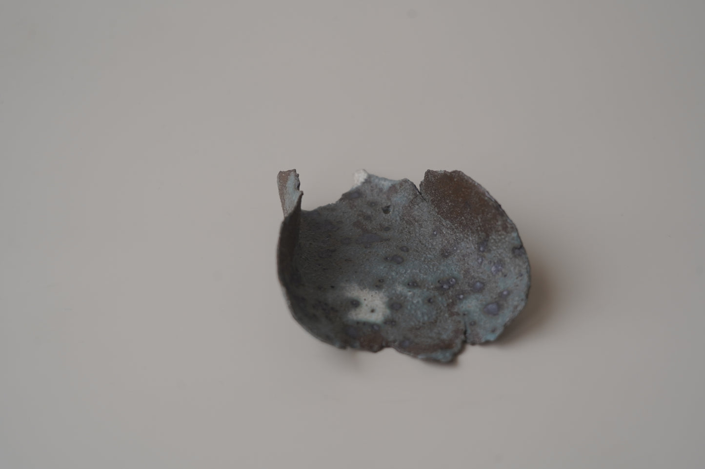 殘片臥香座/霉斑色