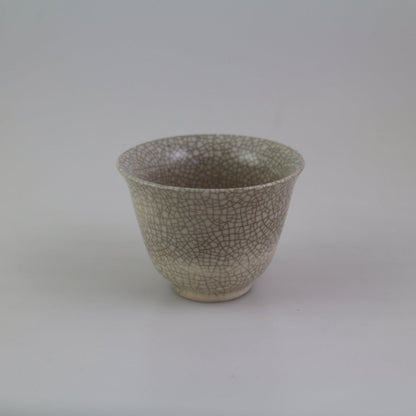 開片白釉老杯